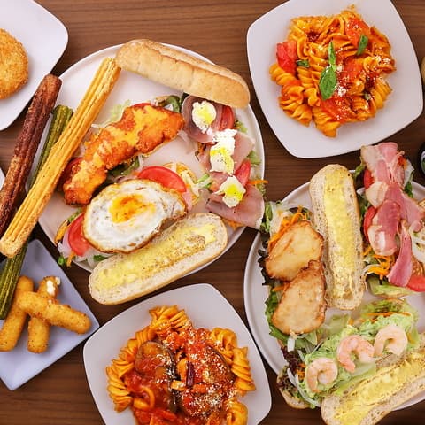 Care s Cafe & Bar ケアズカフェアンドバー