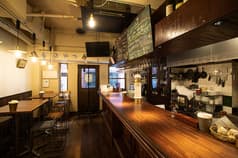 イタリアワイン&バール クラッ 2