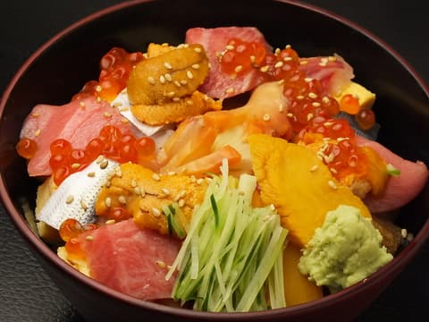 つきじ鈴富 すし富