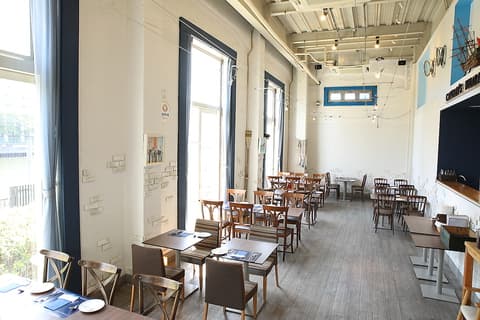 キャプテンズワーフ