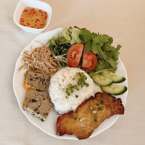 THAO DUYEN タオ ジュン