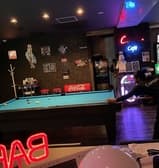 Cafe & Pool Bar Contact コンタクト 3