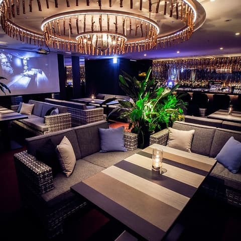 es ROOFTOP GARDEN BAGUS NAKASU バグース