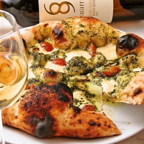 Dining & Bar 笹塚ピザ Camp