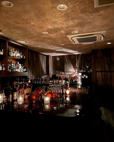 BAR UNTRACE バー アントレース