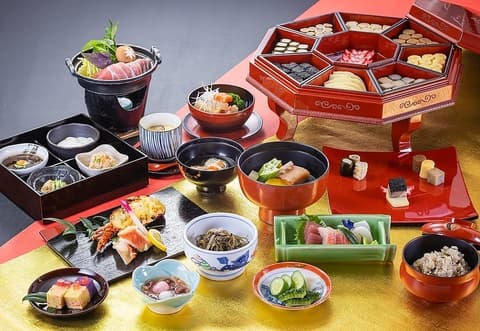 琉球料理と琉球舞踊 四つ竹 久米店