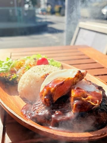 cafe restaurant VoiVoi