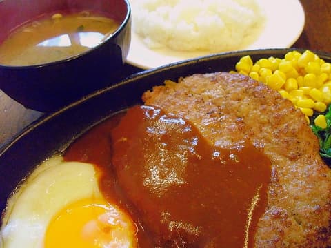 洋食レストラン みつわ