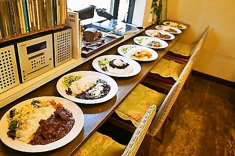 コズミックダイニング・ガイラ