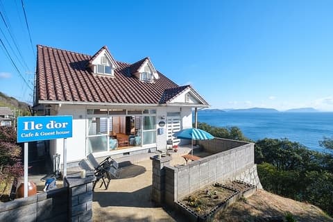 Ile d or Cafe & Guest house イルドール カフェ アンド ゲストハウス