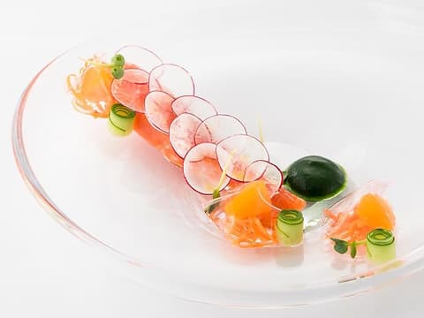 bisous ビズ 神楽坂