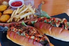 hotdog&craft beer Chikashi ホットドッグ&クラフト ビール チカシ 2