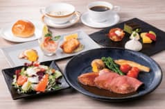 レストラン＆カフェ　セルフィーユ 2