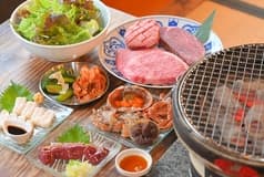 グッと くる 炭火焼肉トラジ 2