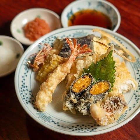 天ぷら新宿つな八 総本店