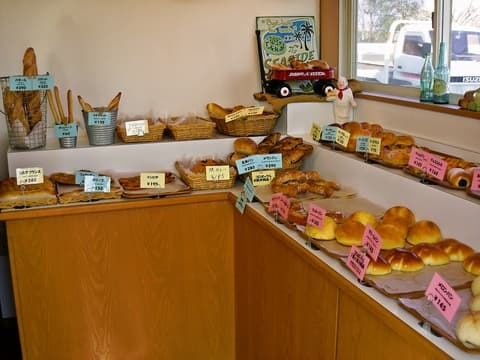 国産小麦・天然酵母パン コロボックル