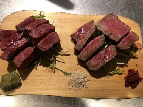 和牛赤身塊焼き 肉小屋 志村坂上店