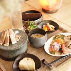 炭火と煮込みフレンチ RUUUM ルーム 2