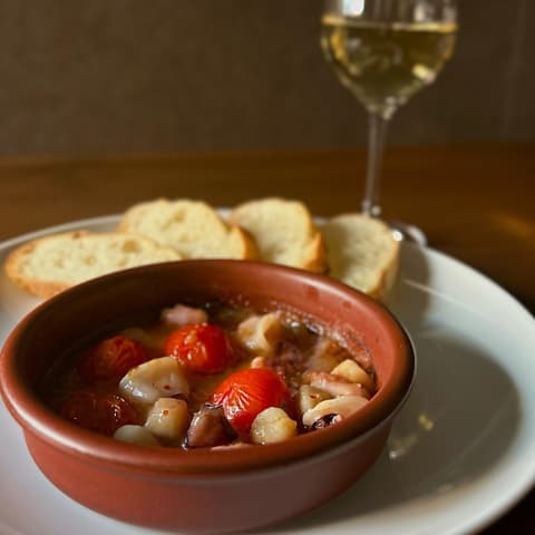 CAFFE&BAR HIKARI カフェアンドバー ヒカリ