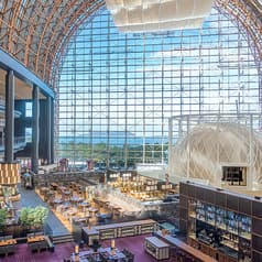 ブラッセリー&ラウンジ シアラ 2