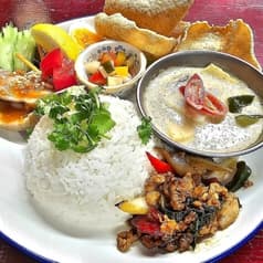 天満のタイ酒場 玲 2