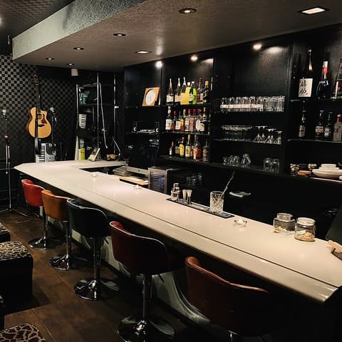 100円BAR 神戸 板宿 ITAZYUKU