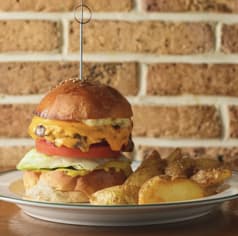 グルメバーガー&ワイン チラックス 2