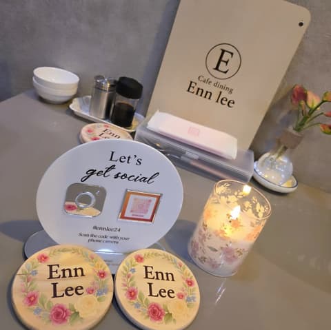 Cafe dining Enn lee エンリー