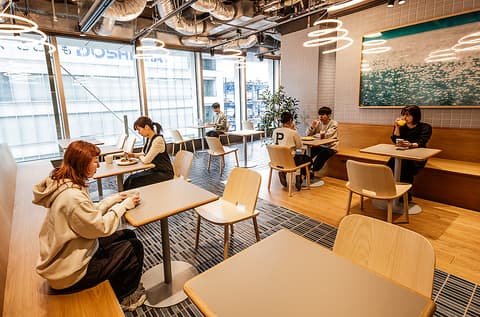 ＝CAFE　イコールカフェ