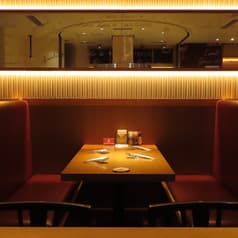 イタリア料理ニコラスピザハウス みなとみらい 馬車道 2