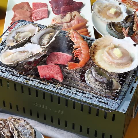 カフェテラス minion 牡蠣小屋 蹴