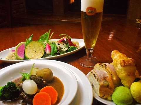 丘の上のビアレストラン