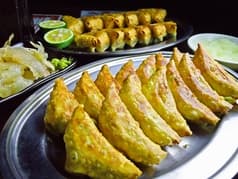 せんもん餃子 寺岡商店 2