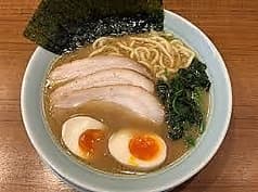 横浜家系ラーメン 銀家 横浜西口店 2
