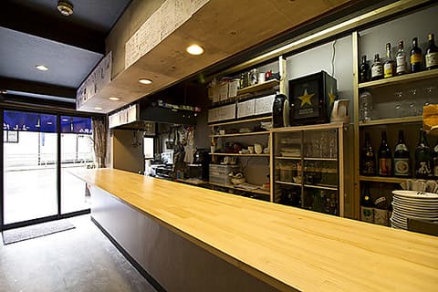 立ち飲み よしだ