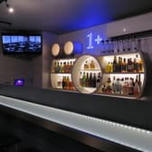 LUXURY BAR 1+ ラグジュアリー バー ワンプラス 3