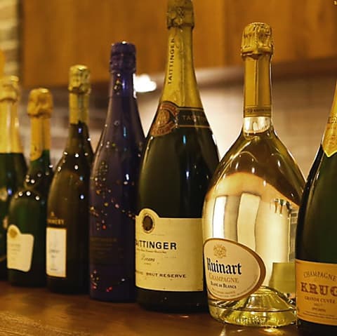 confiance シャンパンバー&カフェ