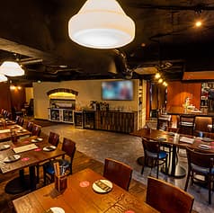 FELLOWS Bistro&Bar フェローズ ビストロアンドバー 2