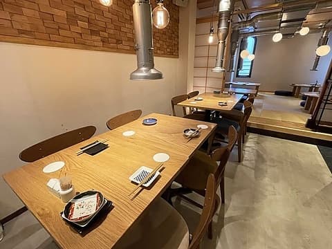 炭火鶏焼 白久 Haku