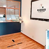 PiZZA&JUiCE RUBBER stand 3