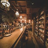 二階の洋品店 3