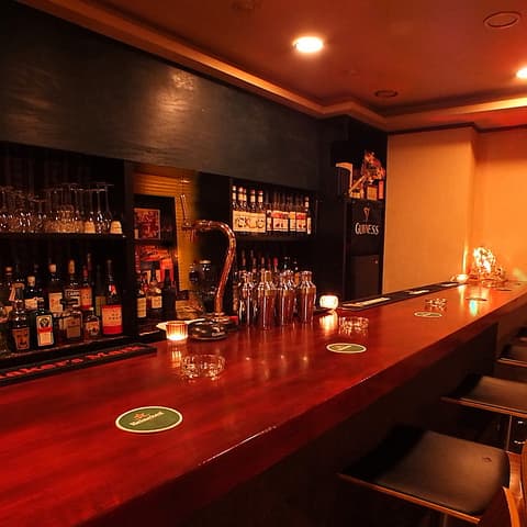 LOG BAR PARCHE パーチ