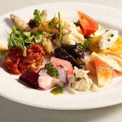 Trattoria YOSORO トラットリア ヨーソロ 2