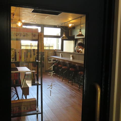 HtoO 本と音楽、本とお食事