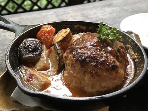 森の中のお肉レストラン アースガーデン