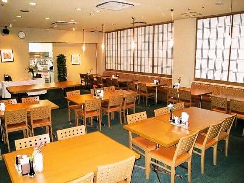 レストラン ようらく