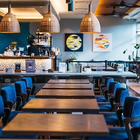 BLUE BOOKS cafe OKINAWA ブルーブックスカフェオキナワ