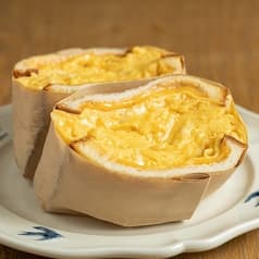 天然酵母の食パン専門店 つばめパン&Milk 名駅店 2