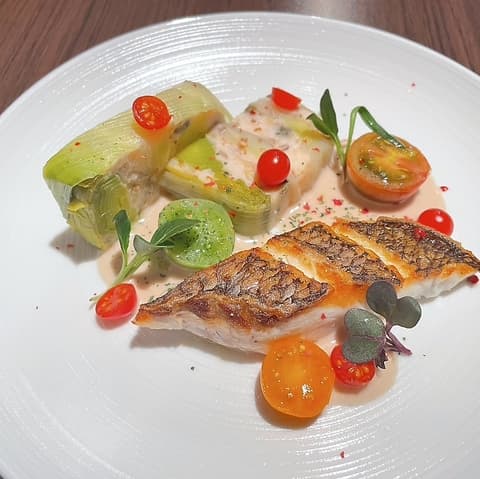 TROIS VALLEE トロワヴァリ