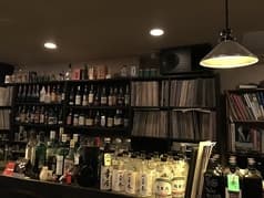 お酒とコーヒーと音楽の店・楽屋 2